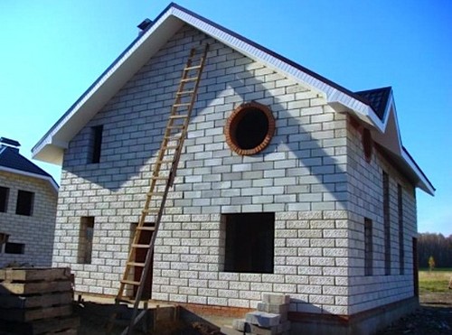 Из чего построить дом алматы